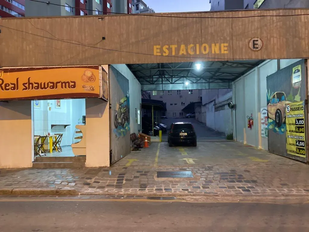 Fachada do estacionamento Estacionamento Passeio