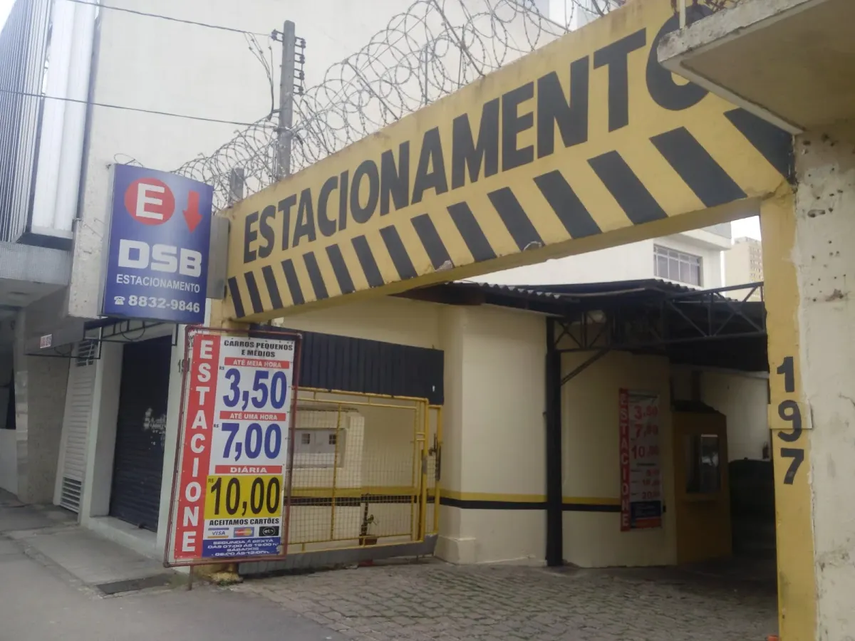 Fachada do estacionamento DSB Estacionamento