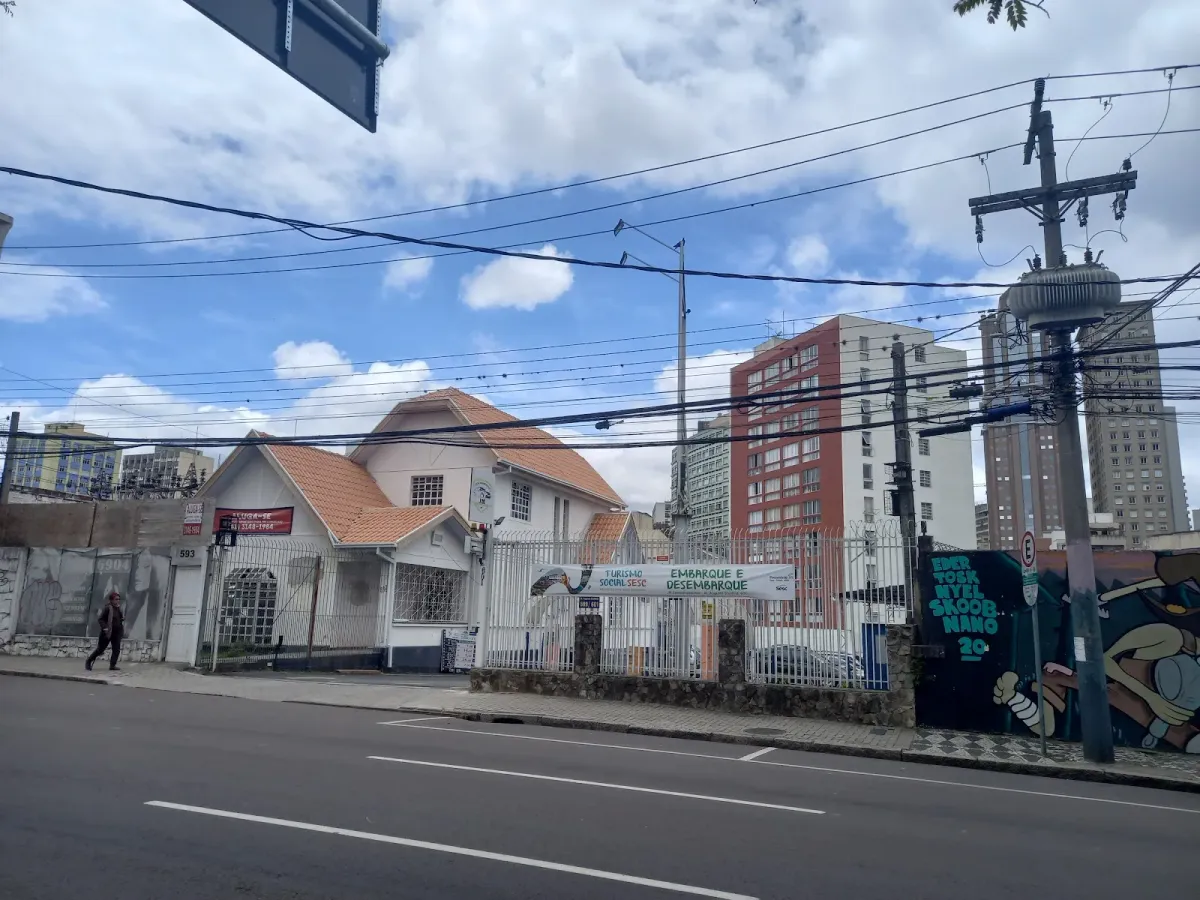 Fachada do estacionamento Estacionamento Sabanco