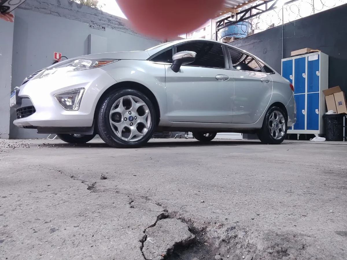 Fachada do estacionamento estacionamento lava car