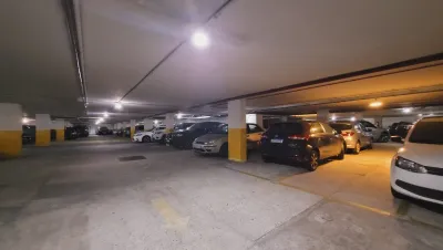 Fachada do estacionamento Abre Park - 433 Fundos