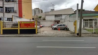 Fachada do estacionamento Estacionamento Civic Park