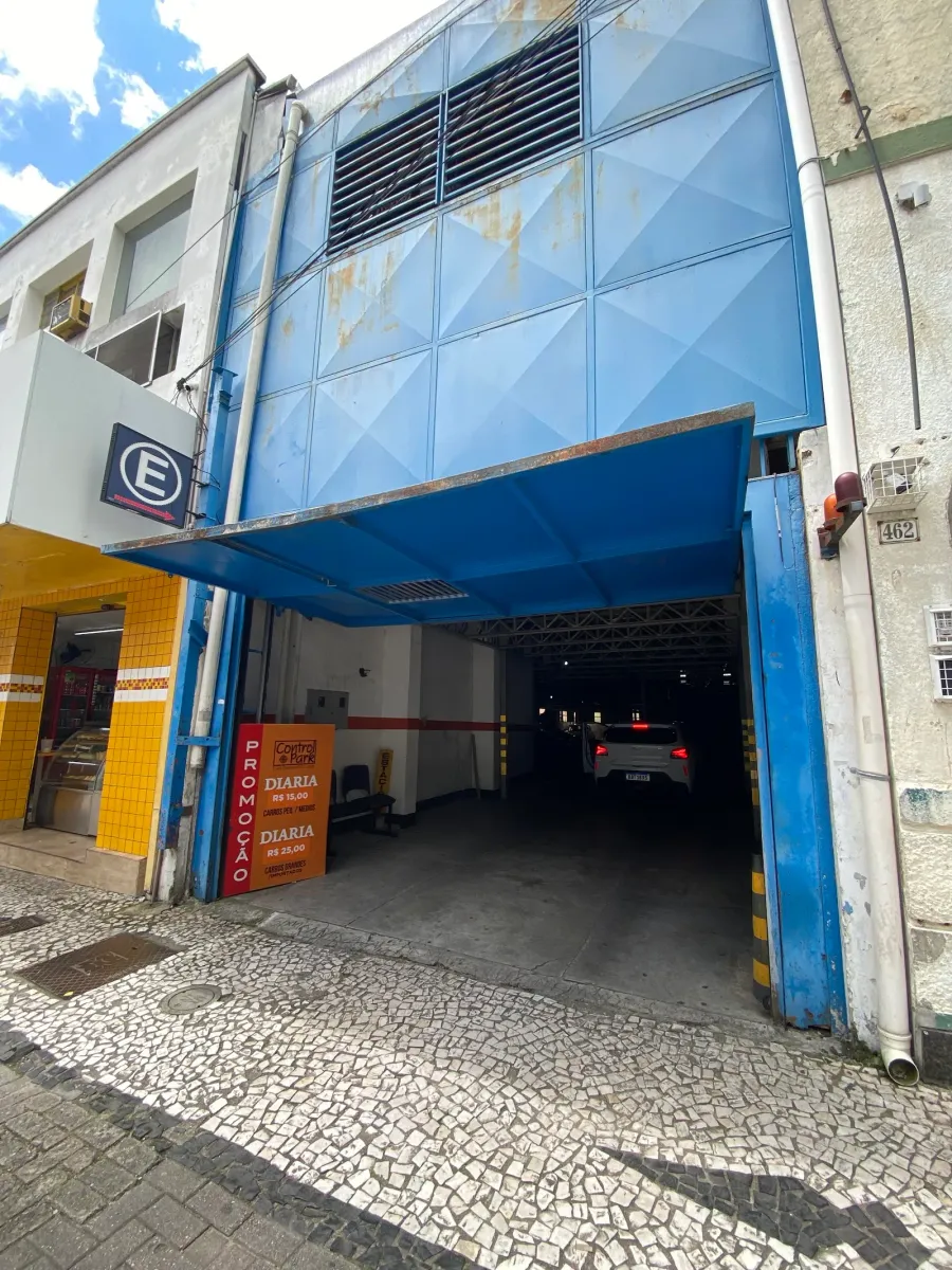 Fachada do estacionamento Control Park Serviço de Estacionamento
