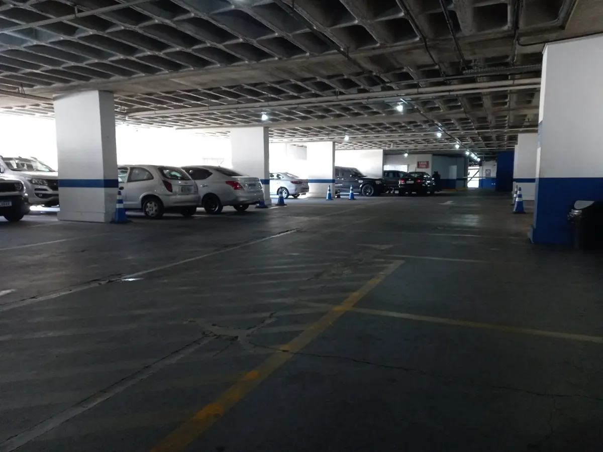 Fachada do estacionamento R. Mal. Deodoro, 502 Garage