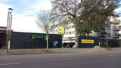 Fachada do estacionamento GOLD PARK V