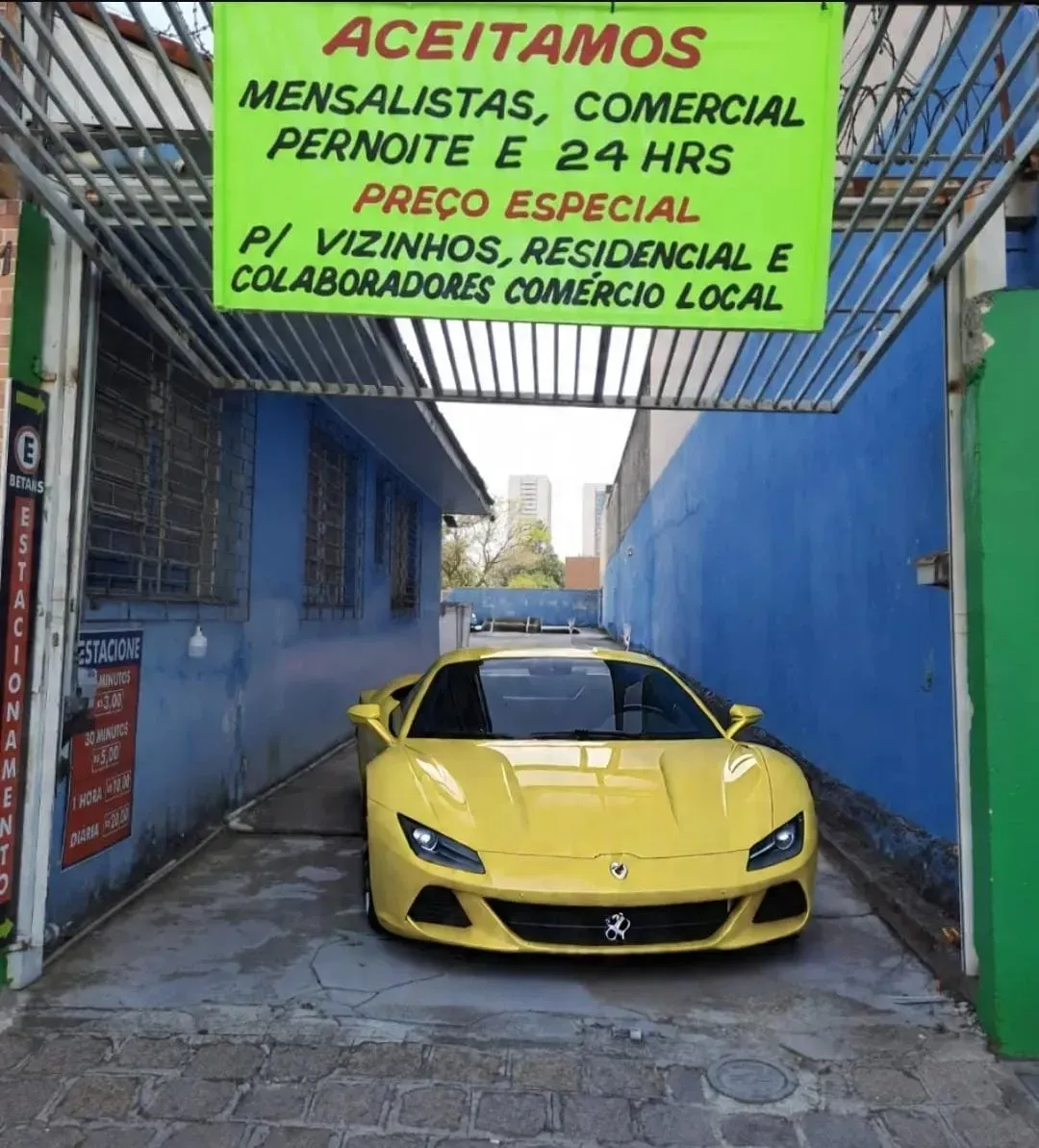 Fachada do estacionamento Estacionamento Betans