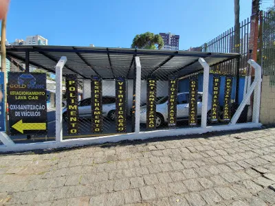 Fachada do estacionamento Gold Park AG - Estacionamento / Lava Car / Estética Automotiva / Polimento / Espelhamento / Vitrificação / Oxi-Sanitização
