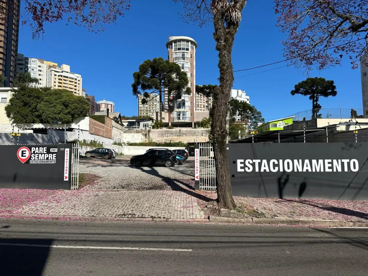 Fachada do estacionamento Pare Sempre Estacionamento