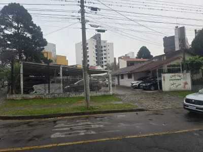 Fachada do estacionamento Estacionamento e Lava-Car Sales e Salles