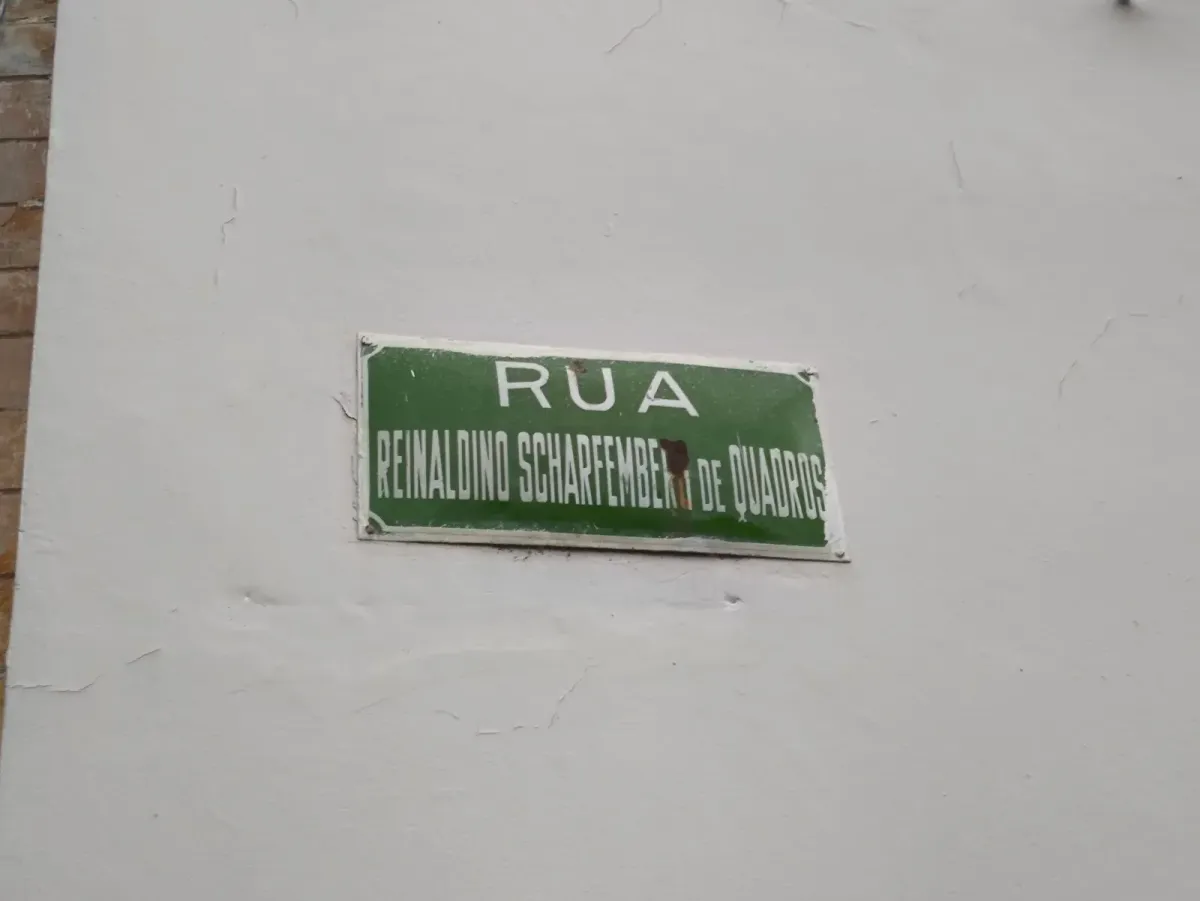Fachada do estacionamento Morgenau