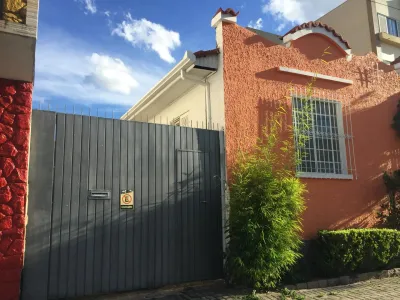 Fachada do estacionamento ESTACIONAMENTO ALLÍCIA DOS ANJOS