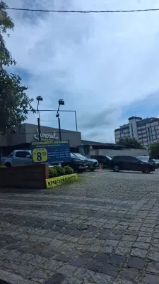 Fachada do estacionamento Estacionamento Santa Maria