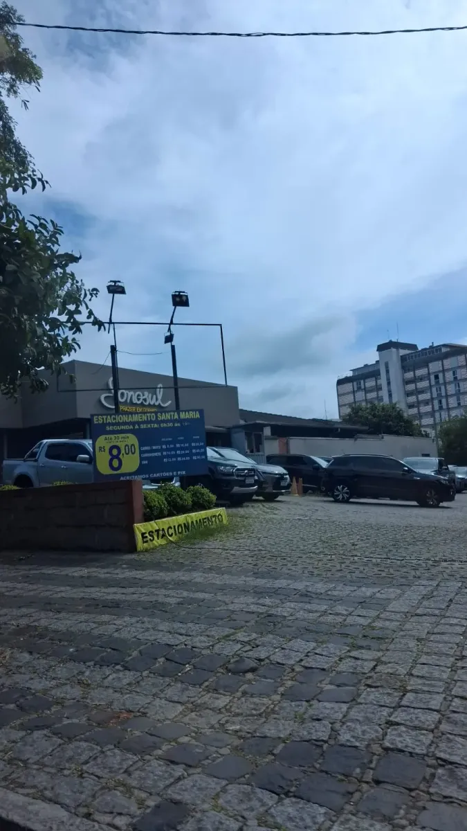 Fachada do estacionamento Estacionamento Santa Maria