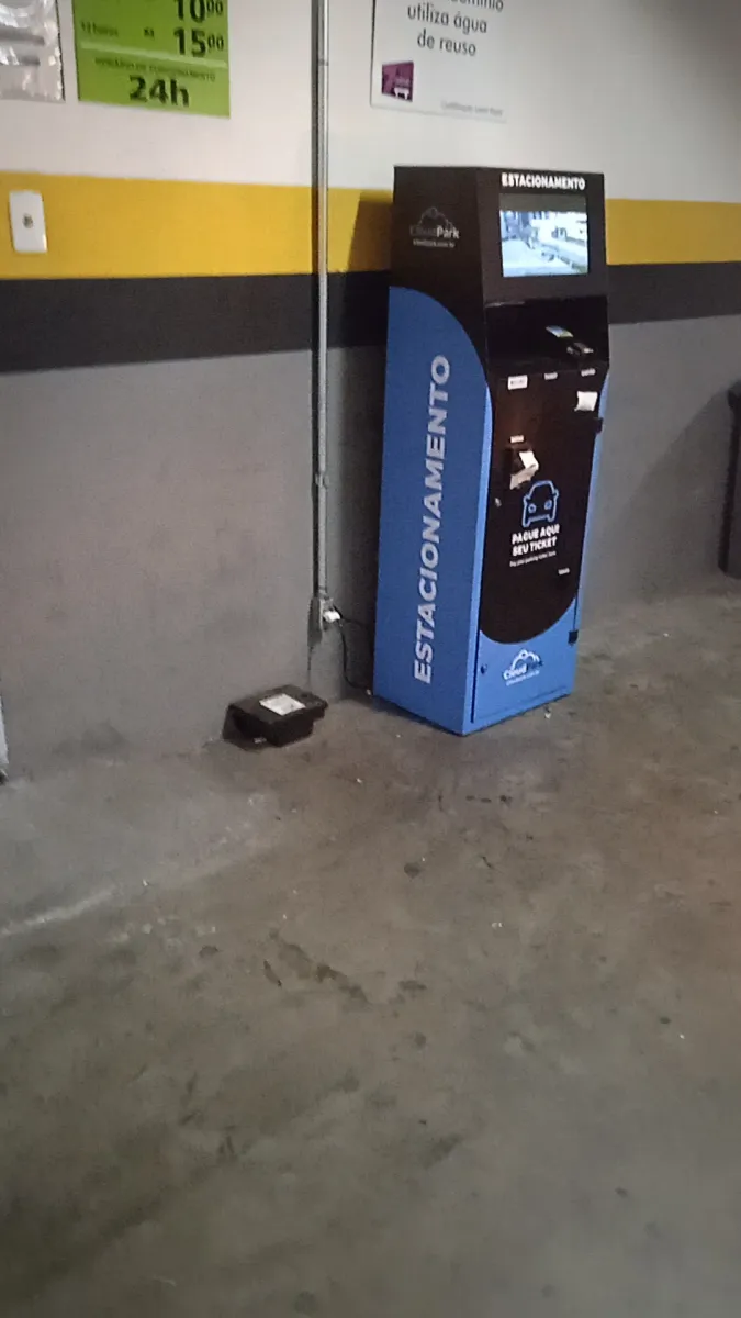 Fachada do estacionamento BEPE ESTACIONAMENTOS LTDA