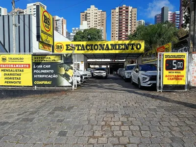 Fachada do estacionamento BS Park