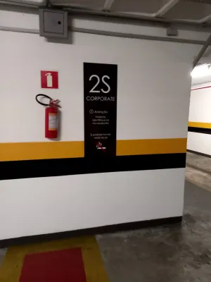 Fachada do estacionamento Estapar Estacionamentos