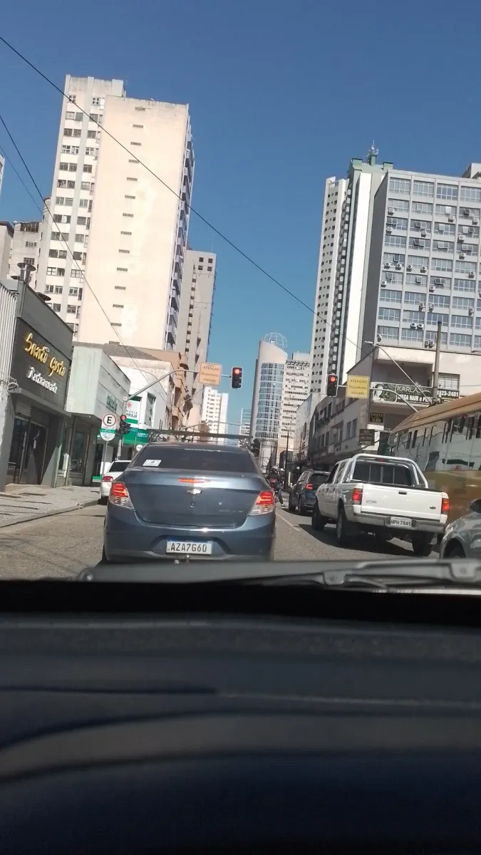 Fachada do estacionamento Autopark - Estacionamento Emiliano 93