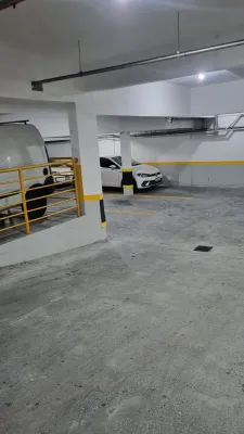 Fachada do estacionamento Pare Aqui Estacionamentos Tiradentes