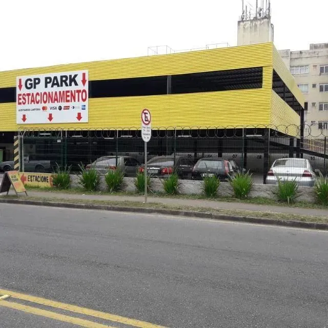 Fachada do estacionamento Estacionamento GP