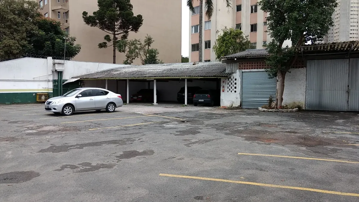 Fachada do estacionamento Blessed Park Estacionamento