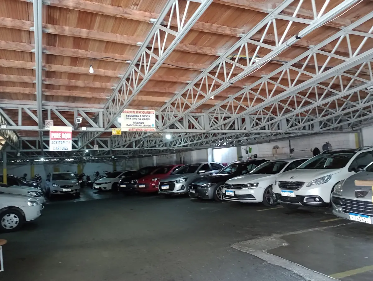 Fachada do estacionamento Minas Park