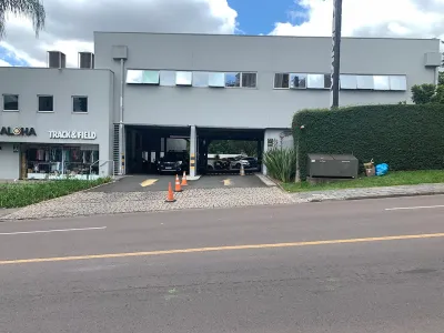 Fachada do estacionamento Park Show Estacionamento