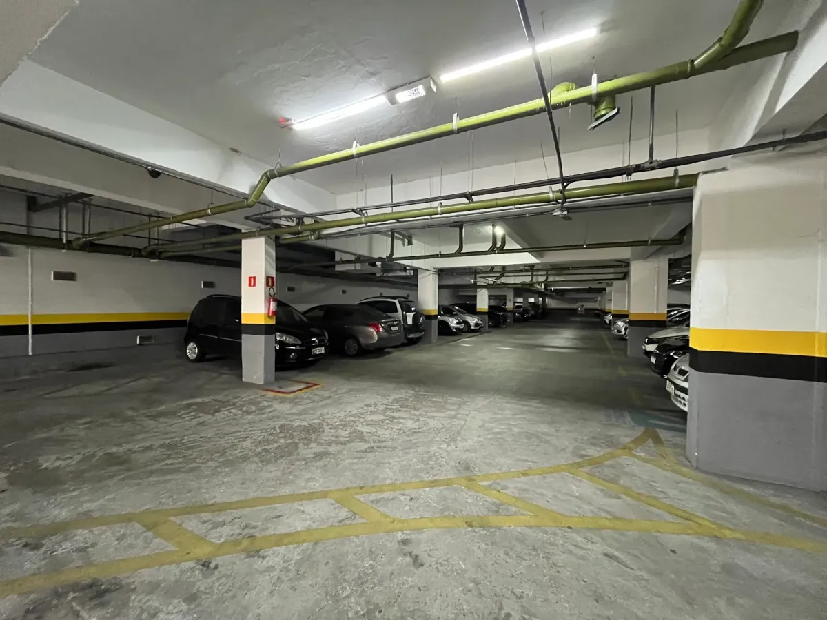 Fachada do estacionamento Estacionamento Blue Moon