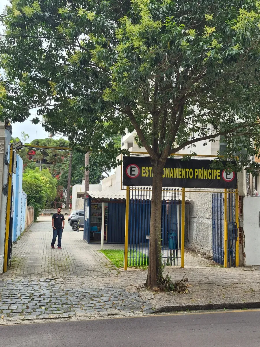 Fachada do estacionamento Estacionamento Príncipe