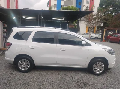 Fachada do estacionamento Estacionamento e Lava Car | Garagem Backstage