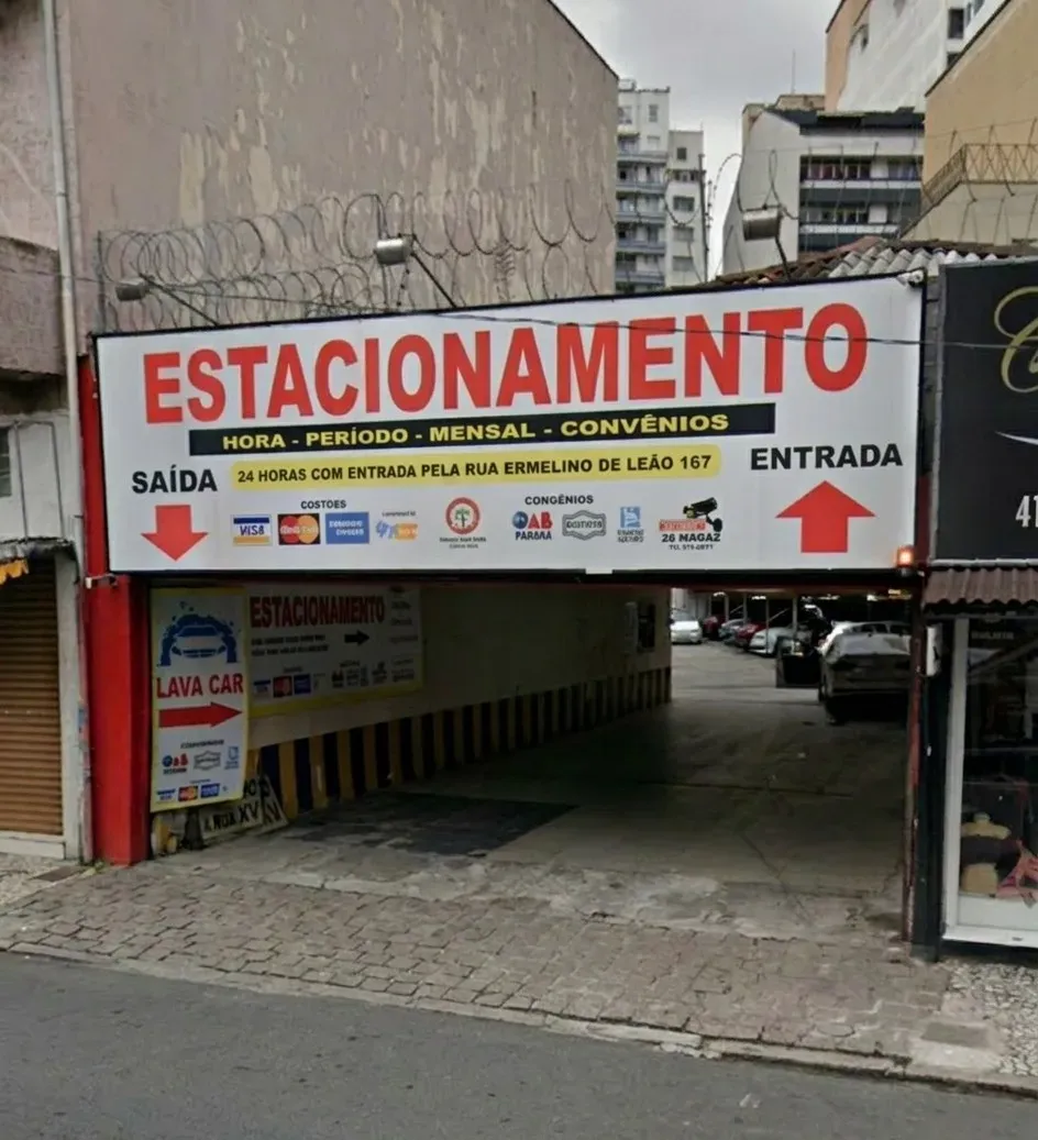 Fachada do estacionamento Estacionamento Itajara