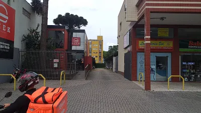 Fachada do estacionamento Estacionamento Agua Verde