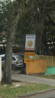 Fachada do estacionamento Sol Estacionamento Lava Car