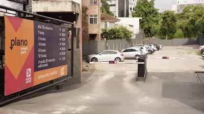 Fachada do estacionamento Plano Smart Park