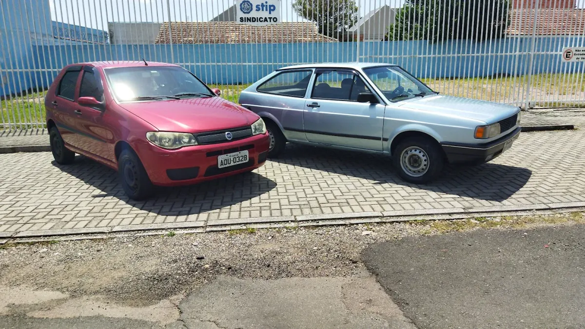 Fachada do estacionamento Pit Stop Estacionamento