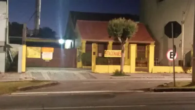 Fachada do estacionamento Estacionamento Pina