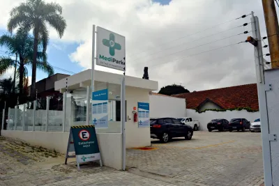 Fachada do estacionamento MediPark Estacionamento Batel - Curitiba Paraná