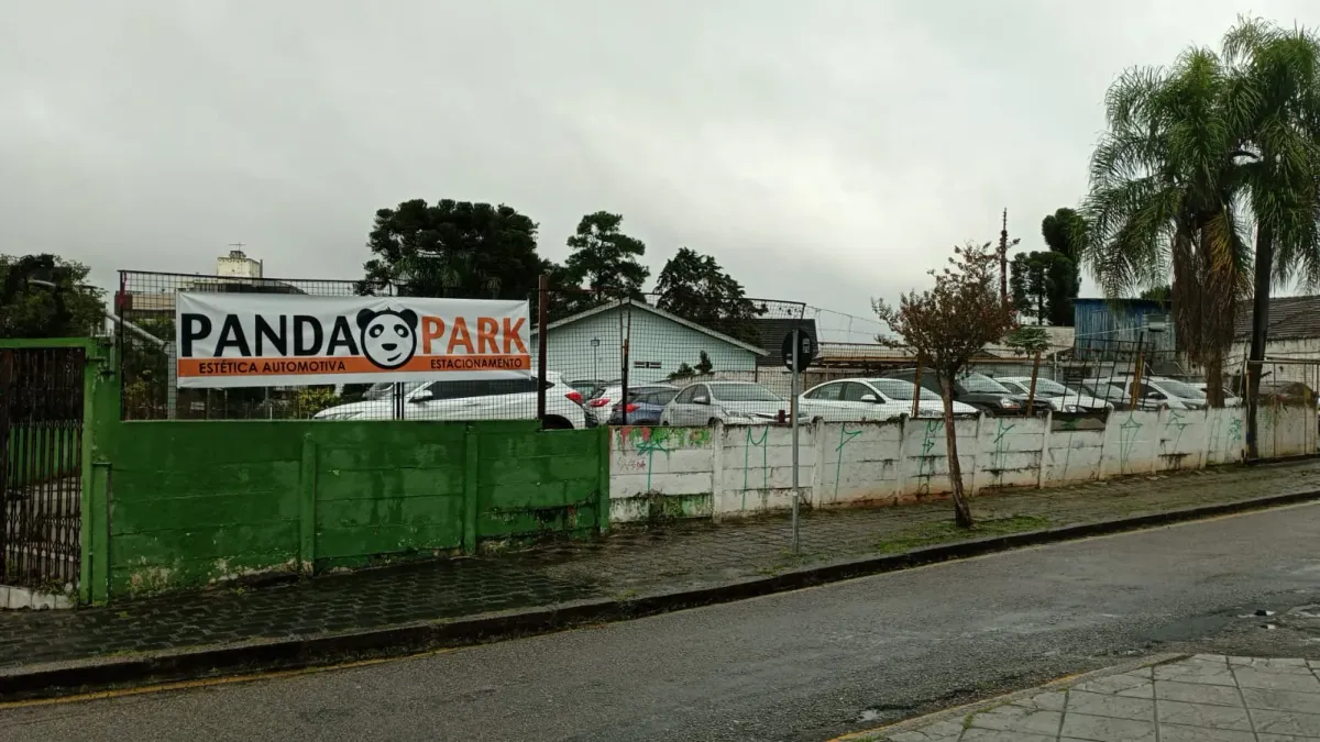 Fachada do estacionamento Estacionamento Alto da Glória