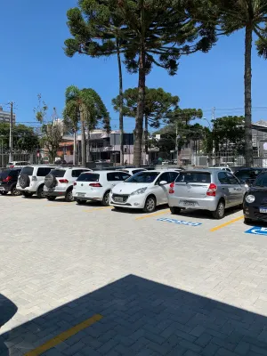 Fachada do estacionamento Esquina Park Estacionamento