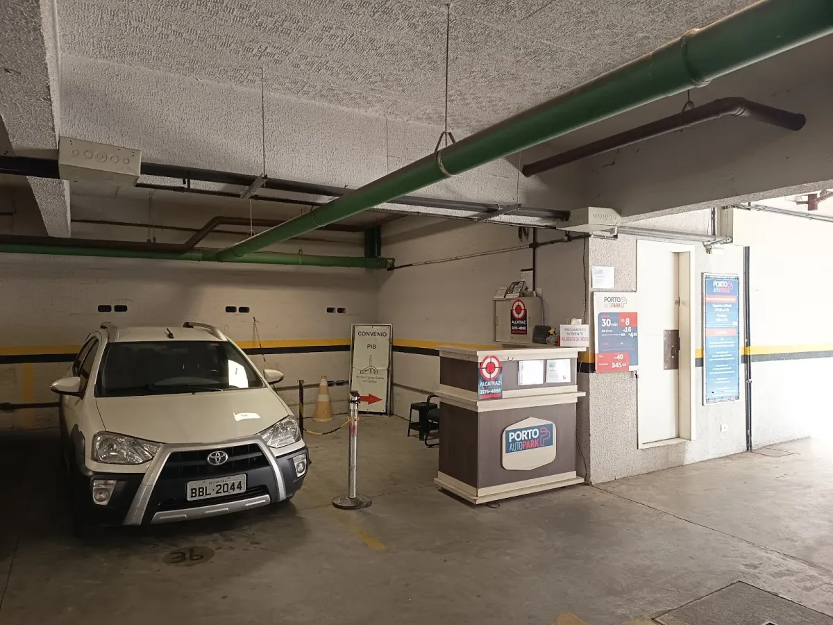 Fachada do estacionamento Porto Auto Park