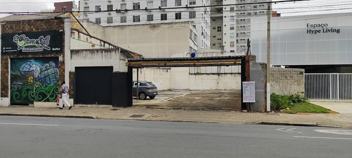 Fachada do estacionamento Smart Hub Estacionamento