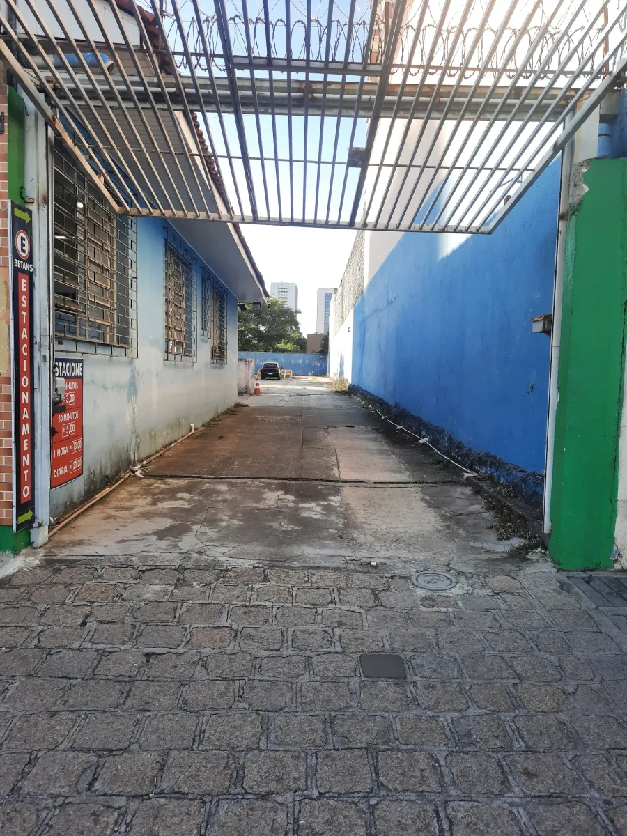 Fachada do estacionamento Betans estacionamento e lava car