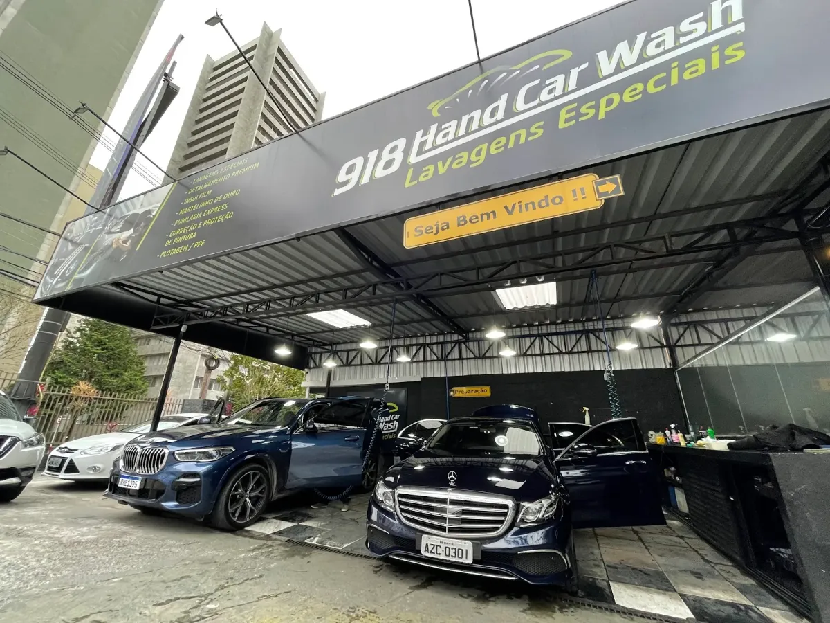 Fachada do estacionamento 918 Lavagens Especiais Curitiba